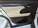 Used 2021 Toyota Highlander SUV
