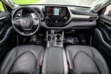 Used 2022 Toyota Highlander Hybrid SUV
