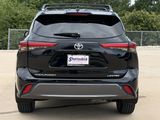 Used 2023 Toyota Highlander SUV