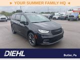 New 2026 Chrysler Pacifica Van