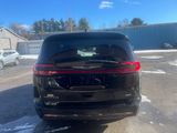 Used 2024 Chrysler Pacifica Van