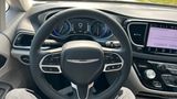 Used 2024 Chrysler Pacifica Van