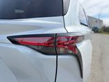 Used 2022 Toyota Sienna Van