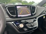 Used 2025 Chrysler Pacifica Van