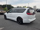 Used 2025 Chrysler Pacifica Van