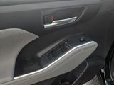 Used 2024 Toyota Highlander Hybrid SUV