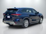Used 2023 Toyota Highlander Hybrid SUV