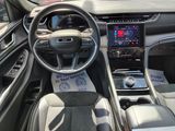 Used 2025 Jeep Grand Cherokee SUV