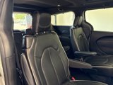 Used 2025 Chrysler Pacifica Van