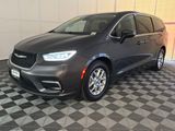 Used 2023 Chrysler Pacifica Van