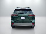 Used 2024 Toyota Highlander SUV