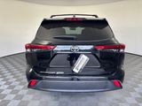 Used 2023 Toyota Highlander SUV
