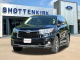 Used 2016 Toyota Highlander SUV