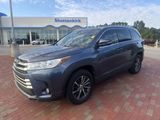 Used 2017 Toyota Highlander SUV