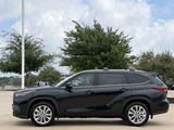 Used 2023 Toyota Highlander SUV