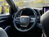 Used 2023 Toyota Highlander SUV