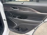 Used 2024 Jeep Grand Cherokee SUV