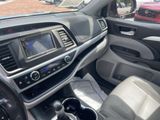 Used 2017 Toyota Highlander SUV