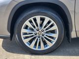 Used 2025 Toyota Highlander Hybrid SUV