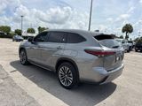 Used 2025 Toyota Highlander Hybrid SUV