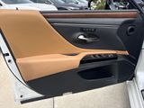 Used 2025 Lexus ES Sedan