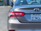 Used 2018 Toyota Camry Hybrid Sedan