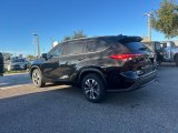 Used 2021 Toyota Highlander SUV