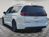 Used 2023 Chrysler Pacifica Van
