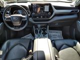Used 2022 Toyota Highlander SUV