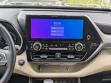 Used 2023 Toyota Highlander SUV