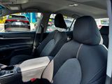Used 2018 Toyota Camry Hybrid Sedan