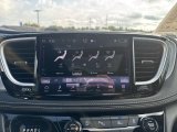 Used 2025 Chrysler Pacifica Van