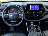 Used 2024 Toyota Highlander SUV