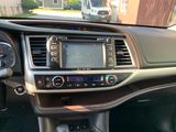 Used 2017 Toyota Highlander SUV