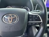 Used 2023 Toyota Highlander SUV