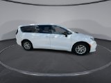 Used 2024 Chrysler Pacifica Van