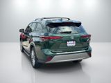 Used 2024 Toyota Highlander SUV