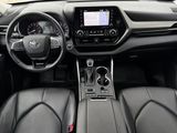 Used 2021 Toyota Highlander SUV