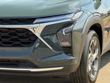 Used 2025 Chevrolet Trax SUV