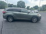 Used 2017 Toyota Highlander SUV