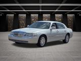 Used 2006 Lincoln Town Car Sedan