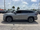 Used 2025 Toyota Highlander Hybrid SUV