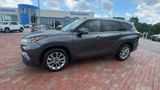 Used 2023 Toyota Highlander SUV