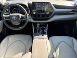 Used 2021 Toyota Highlander SUV