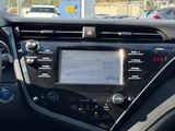 Used 2018 Toyota Camry Hybrid Sedan