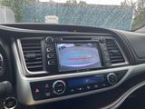 Used 2017 Toyota Highlander SUV