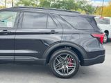 Used 2025 Ford Explorer SUV