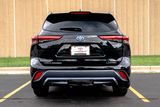 Used 2022 Toyota Highlander Hybrid SUV