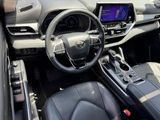 Used 2025 Toyota Highlander SUV