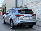 Used 2023 Toyota Highlander SUV